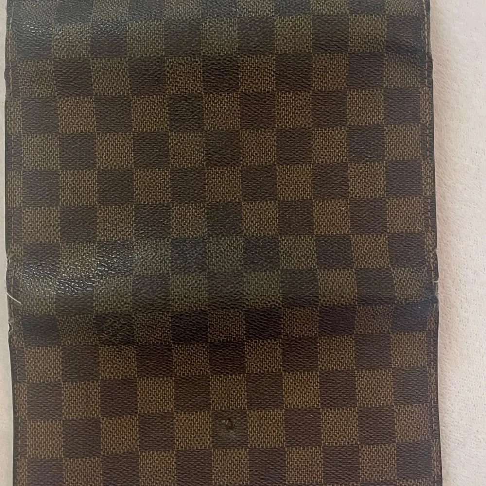 Authentic Louis Vuitton Long Wallet - Picture 2 of 11